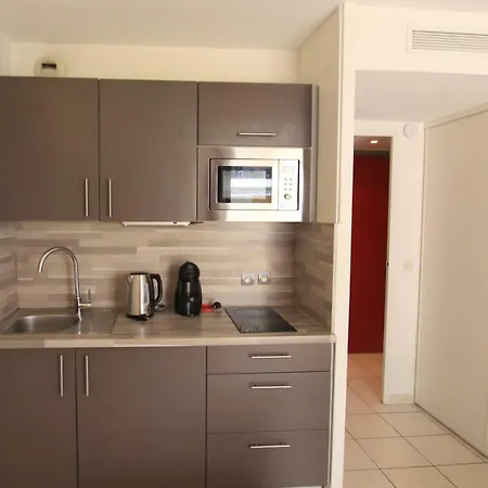 Le Dome Apartment *